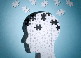 Demenz frühzeitig erkennen: Symptome und Umgang mit Betroffenen